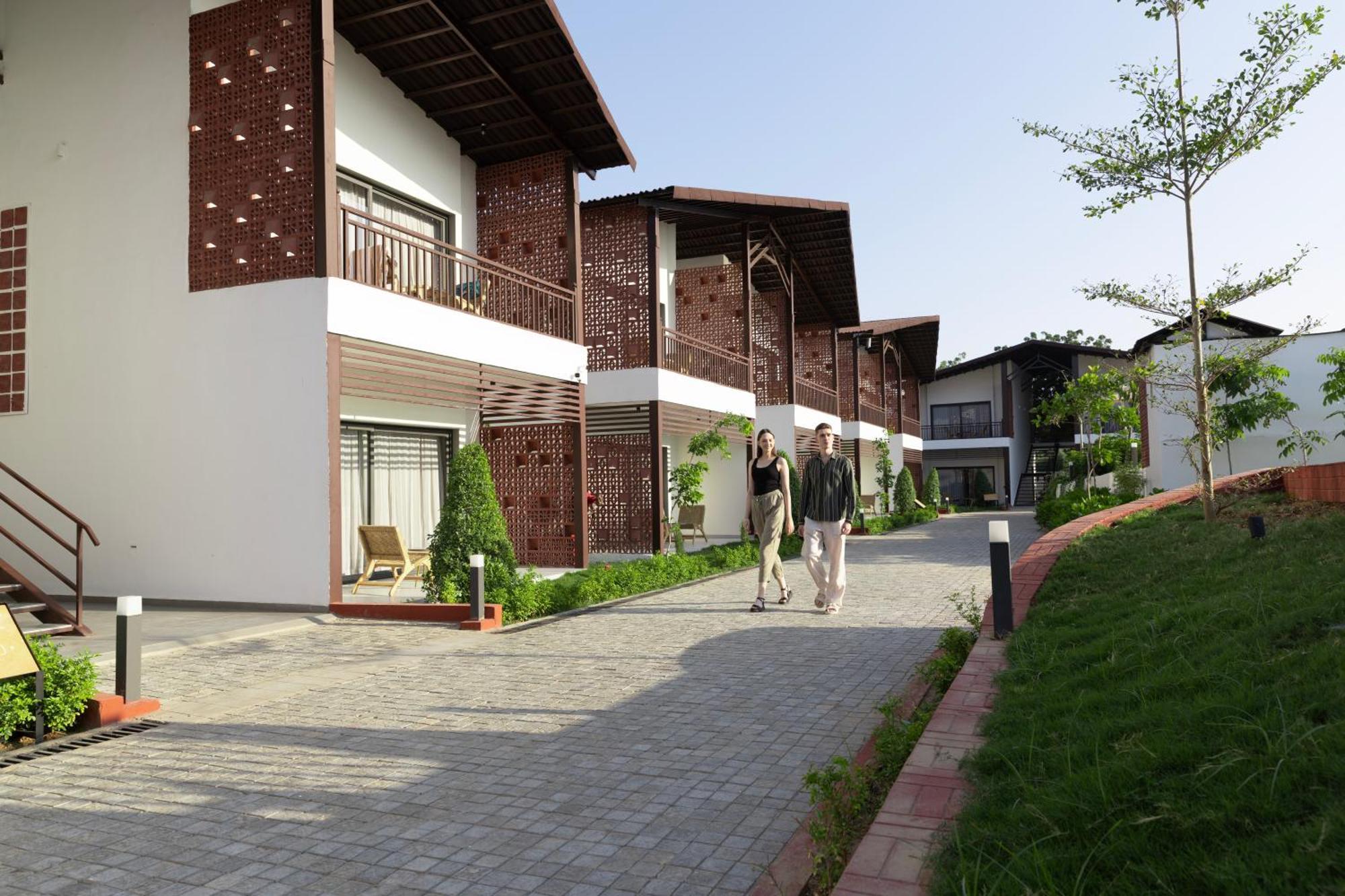 Evoke Dholavira Hotel Exterior photo